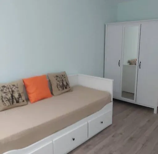 Modern Flat At Garbinet With Wifi