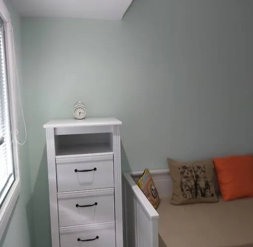 Modern Flat At Garbinet With Wifi Apartament *